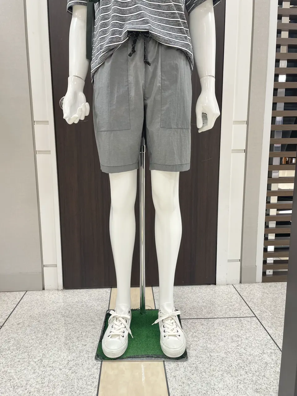 JOSEPH ABBOUD MOUNTAIN 松山 コーディネート画像