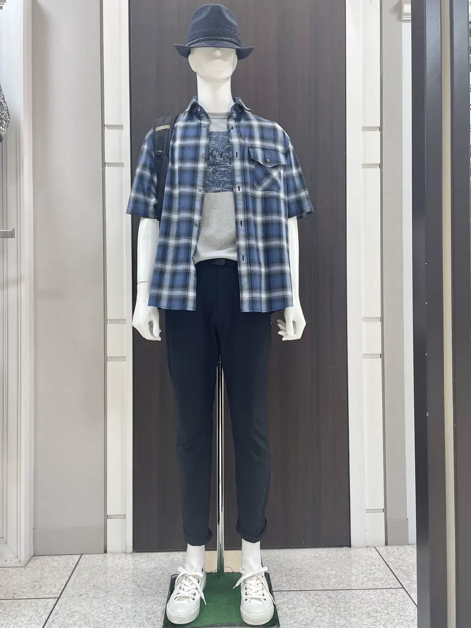 JOSEPH ABBOUD MOUNTAIN 松山 コーディネート画像