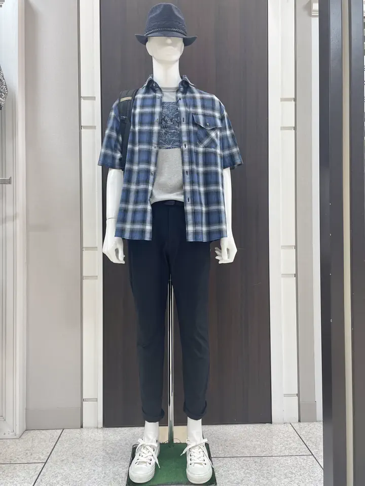 JOSEPH ABBOUD MOUNTAIN 松山 コーディネート画像