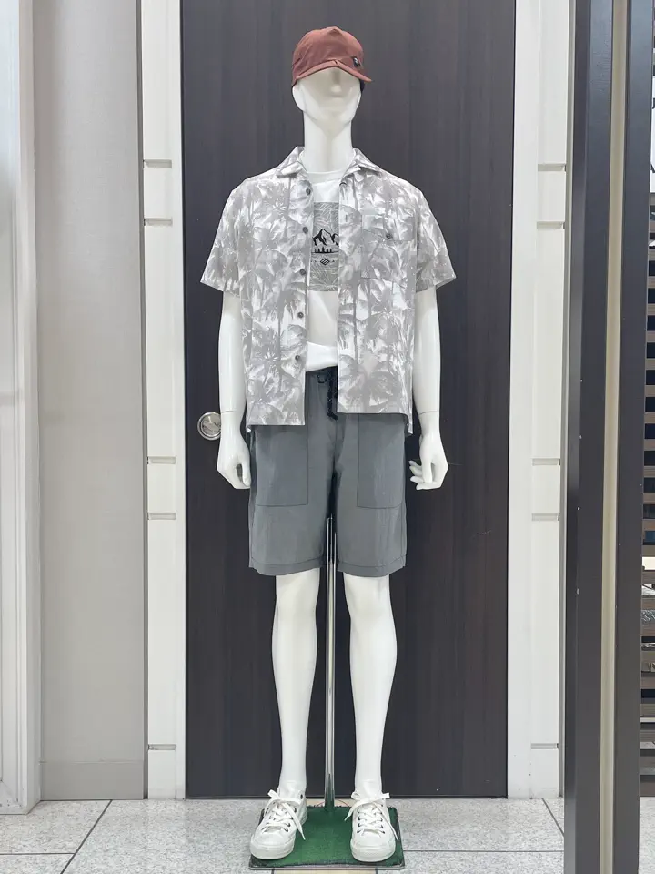 JOSEPH ABBOUD MOUNTAIN 松山 コーディネート画像