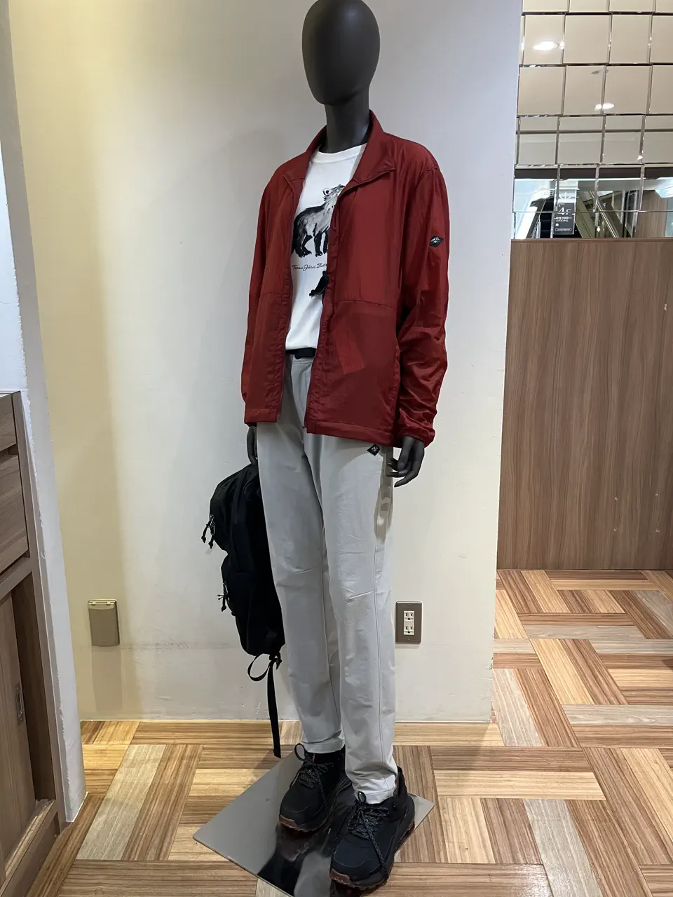 JOSEPH ABBOUD MOUNTAIN 小城 コーディネート画像