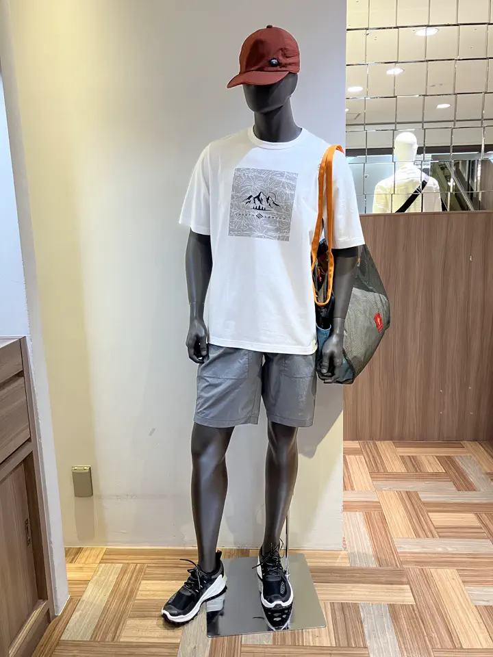 JOSEPH ABBOUD MOUNTAIN 小城 コーディネート画像