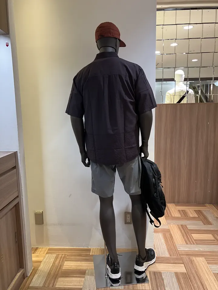 JOSEPH ABBOUD MOUNTAIN 小城 コーディネート画像