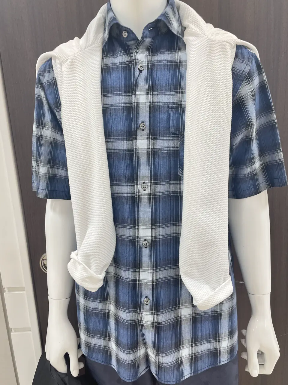 JOSEPH ABBOUD MOUNTAIN 松山 コーディネート画像