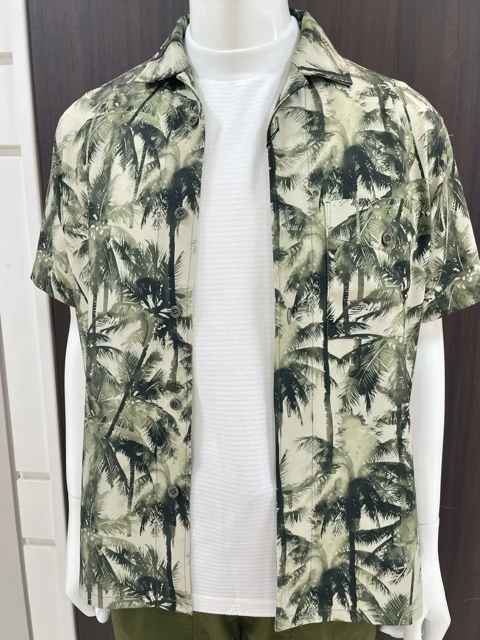 JOSEPH ABBOUD MOUNTAIN 松山 コーディネート画像