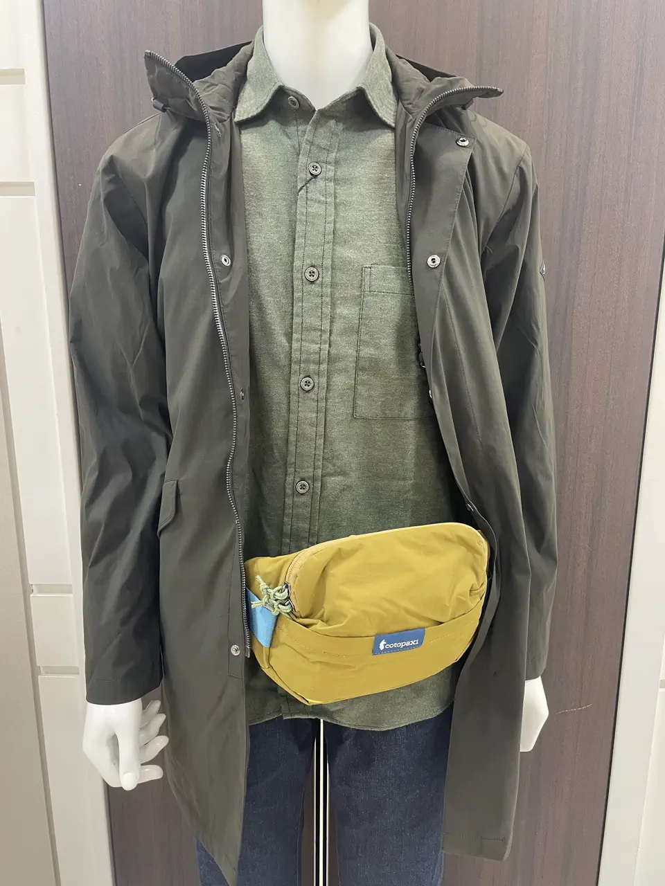 JOSEPH ABBOUD MOUNTAIN 松山 コーディネート画像