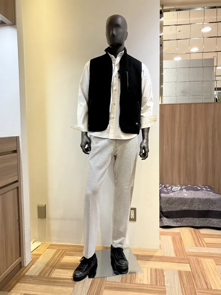 JOSEPH ABBOUD MOUNTAIN スタッフ コーディネート画像