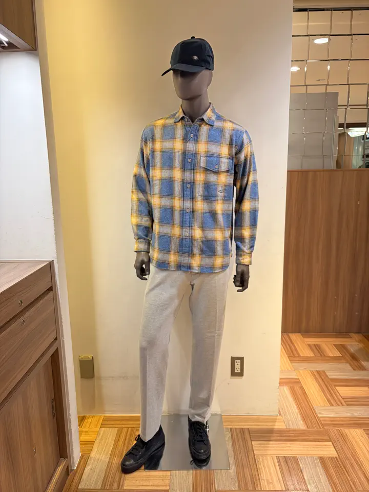 JOSEPH ABBOUD MOUNTAIN 小城 コーディネート画像