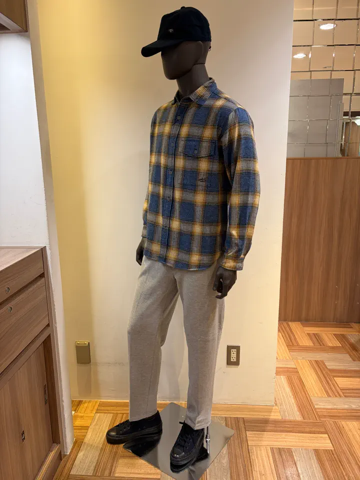 JOSEPH ABBOUD MOUNTAIN 小城 コーディネート画像