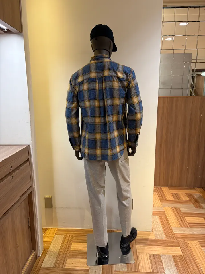 JOSEPH ABBOUD MOUNTAIN 小城 コーディネート画像