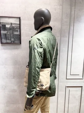 JOSEPH ABBOUD MOUNTAIN 二澤 コーディネート画像