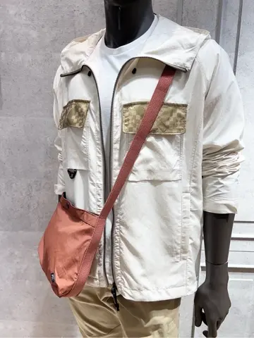 JOSEPH ABBOUD MOUNTAIN 東　 コーディネート画像