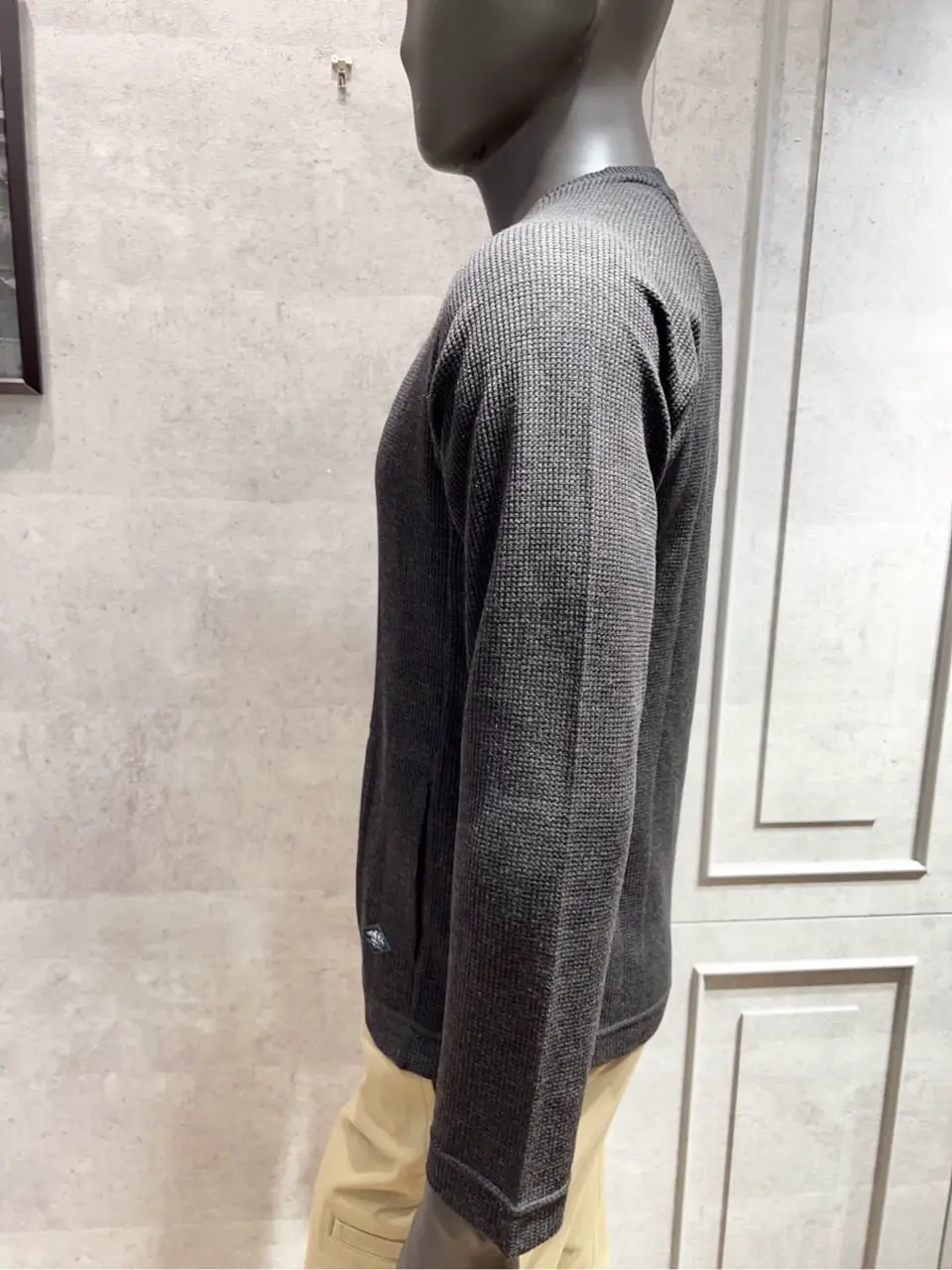 JOSEPH ABBOUD MOUNTAIN 東　 コーディネート画像