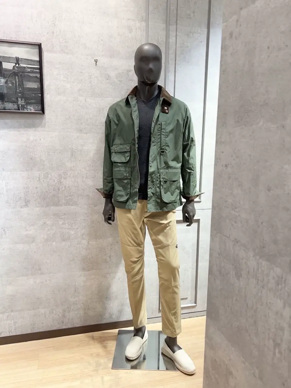 JOSEPH ABBOUD MOUNTAIN 東　 コーディネート画像