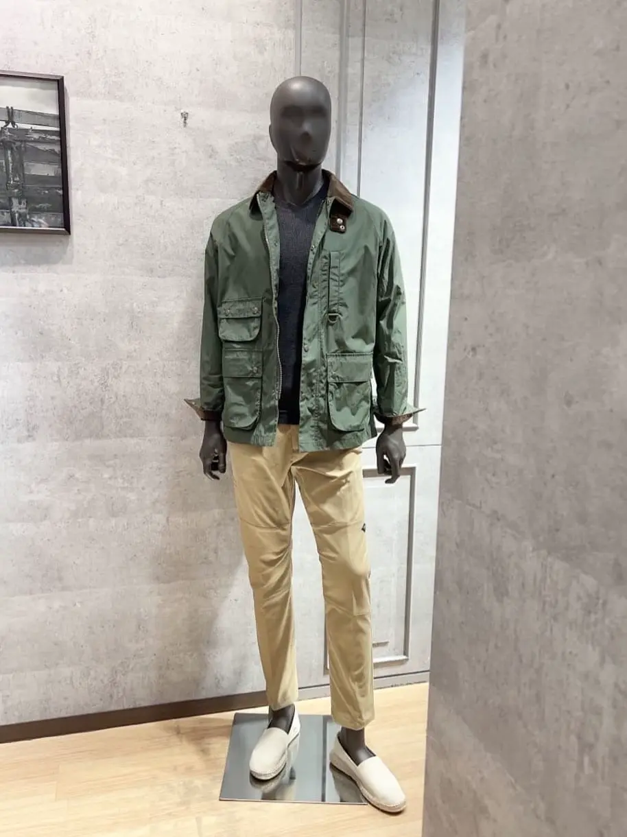  東　 コーディネート画像