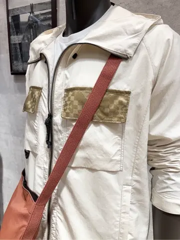 JOSEPH ABBOUD MOUNTAIN 二澤 コーディネート画像