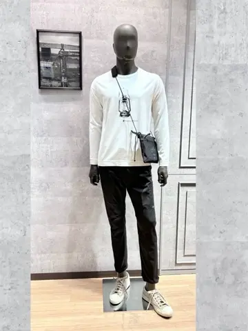 JOSEPH ABBOUD MOUNTAIN 二澤 コーディネート画像