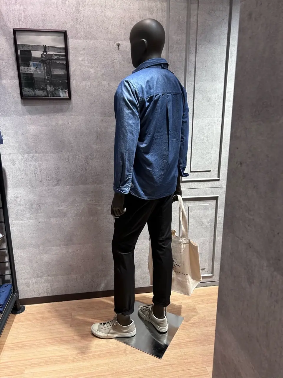 JOSEPH ABBOUD MOUNTAIN 東　 コーディネート画像