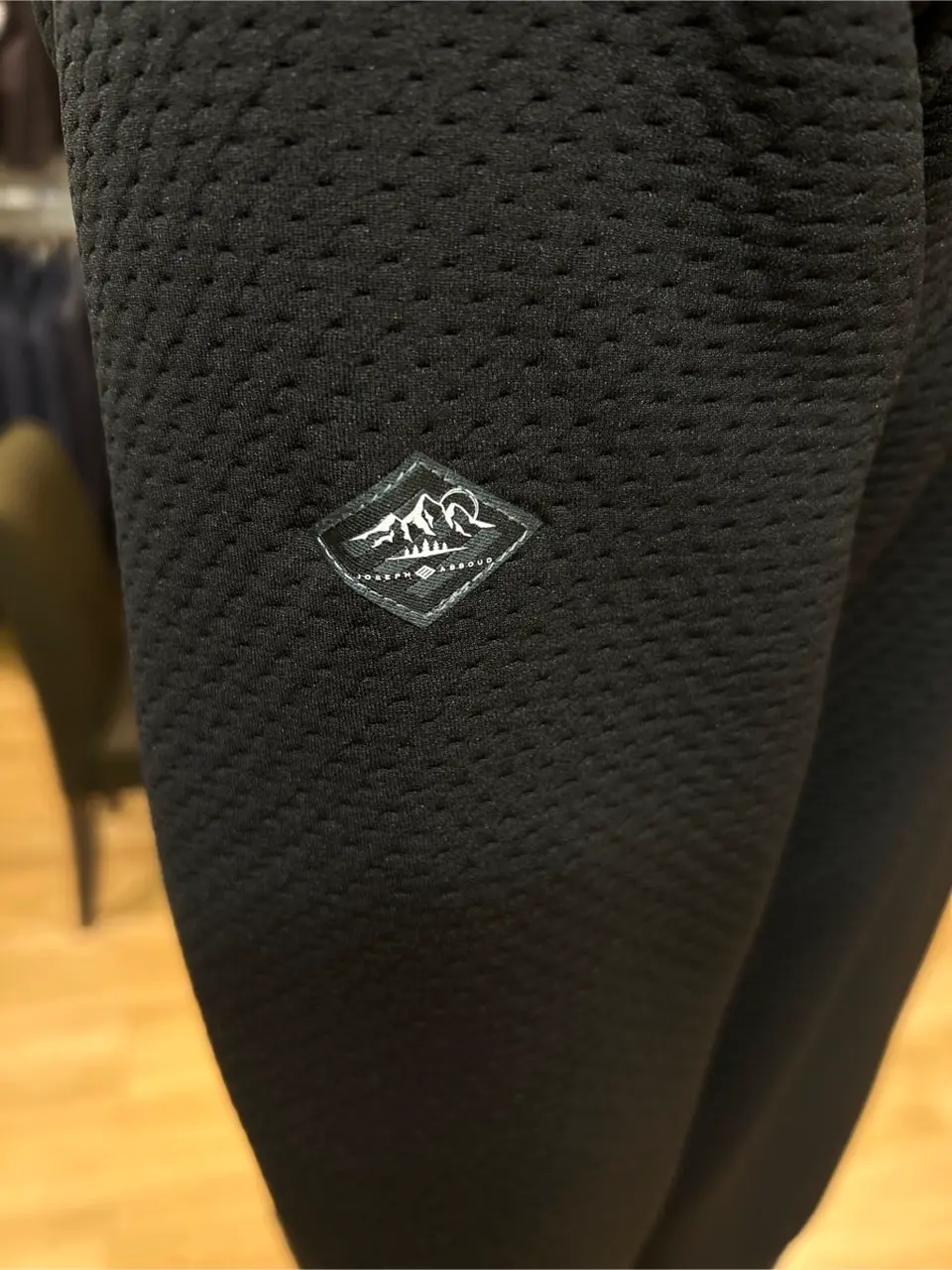 JOSEPH ABBOUD MOUNTAIN YANO コーディネート画像