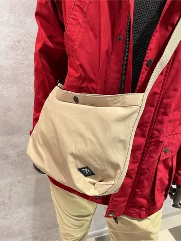 JOSEPH ABBOUD MOUNTAIN 東　 コーディネート画像