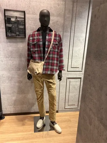 JOSEPH ABBOUD MOUNTAIN 上條 コーディネート画像