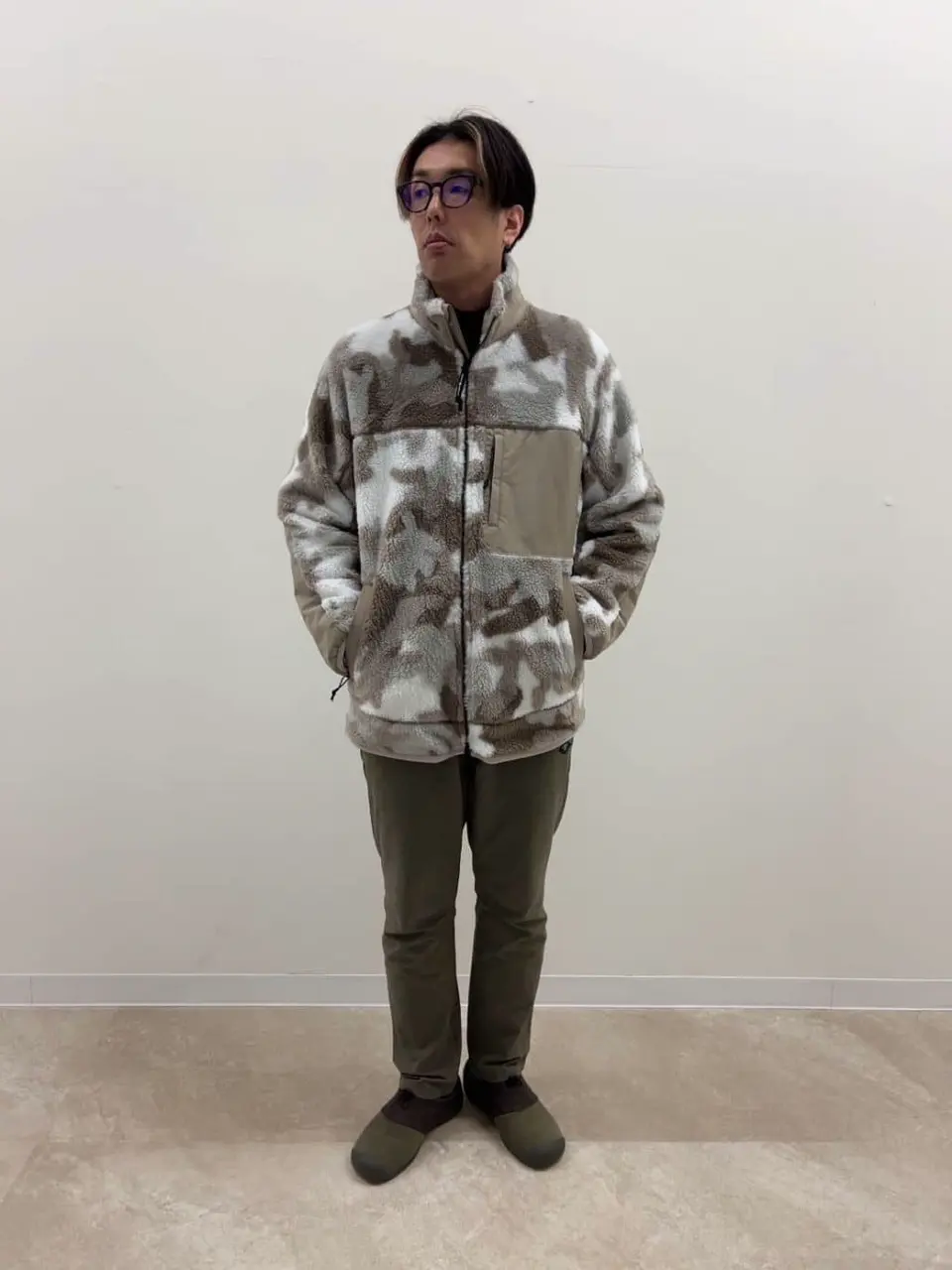 JOSEPH ABBOUD MOUNTAIN 藤川 コーディネート画像