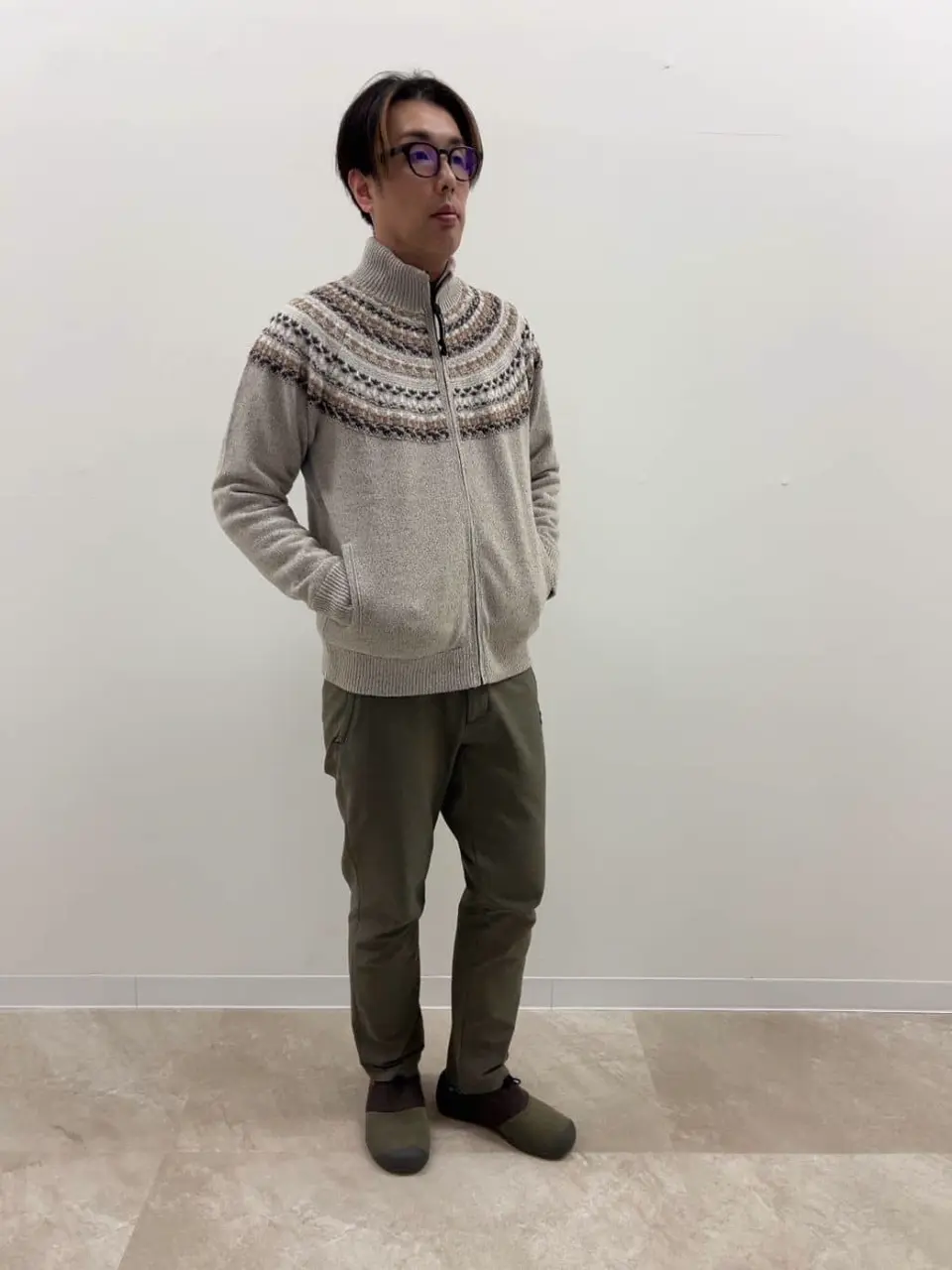 JOSEPH ABBOUD MOUNTAIN 藤川 コーディネート画像