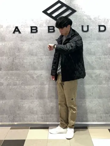 JOSEPH ABBOUD MOUNTAIN 足立 コーディネート画像