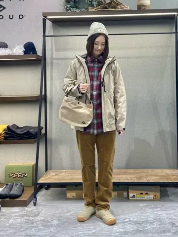 JOSEPH ABBOUD MOUNTAIN たかい　かおり コーディネート画像