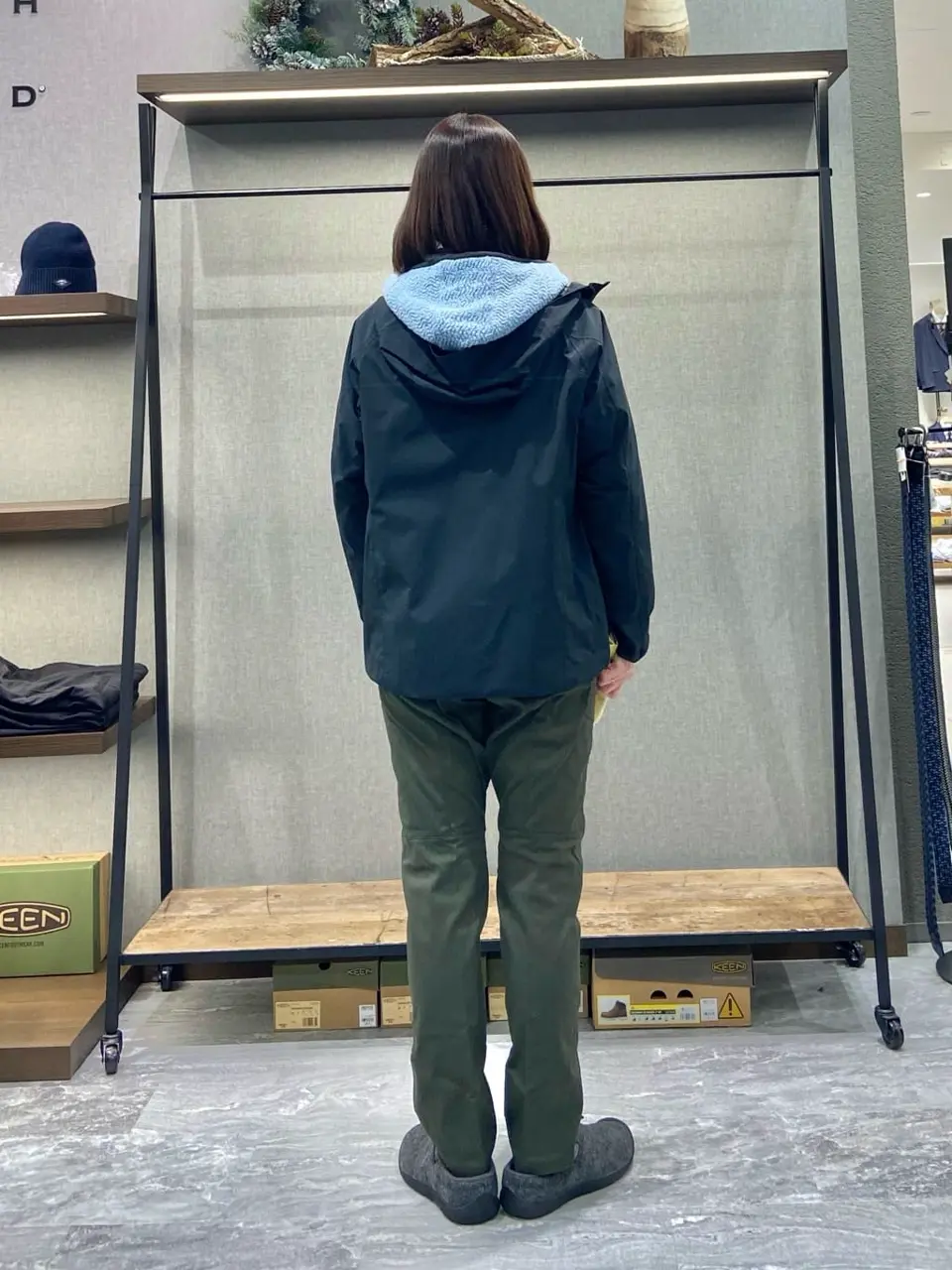 JOSEPH ABBOUD MOUNTAIN たかい　かおり コーディネート画像