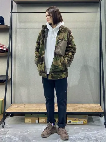 JOSEPH ABBOUD MOUNTAIN たかい　かおり コーディネート画像