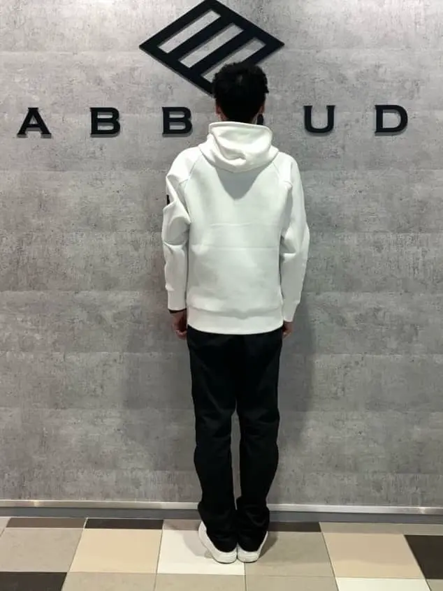 JOSEPH ABBOUD MOUNTAIN 足立 コーディネート画像