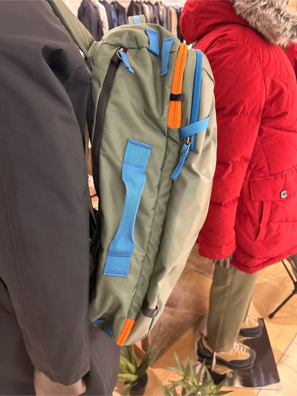 JOSEPH ABBOUD MOUNTAIN YANO コーディネート画像