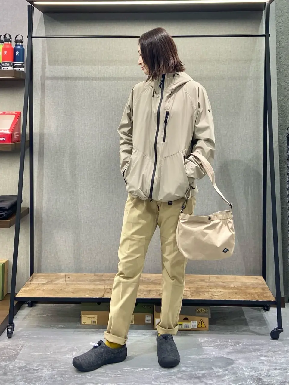 JOSEPH ABBOUD MOUNTAIN たかい　かおり コーディネート画像