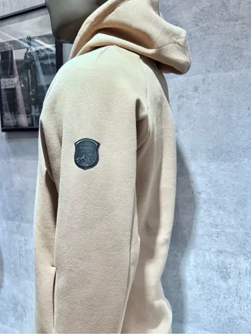 JOSEPH ABBOUD MOUNTAIN 二澤 コーディネート画像