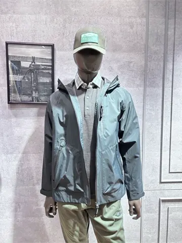 JOSEPH ABBOUD MOUNTAIN 二澤 コーディネート画像