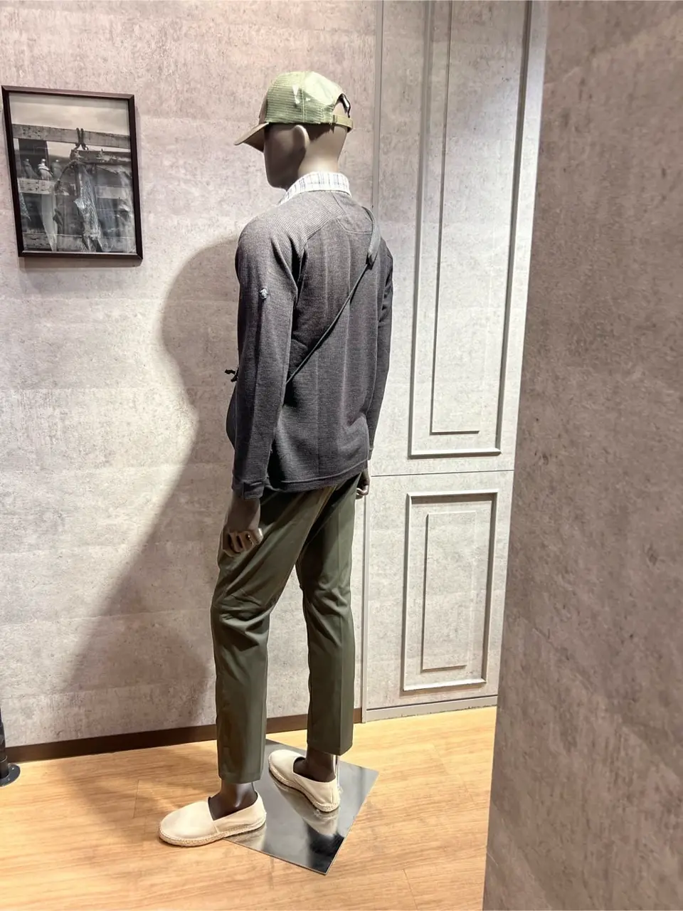 JOSEPH ABBOUD MOUNTAIN 上條 コーディネート画像