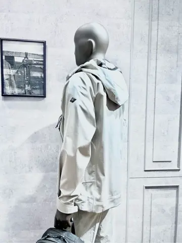 JOSEPH ABBOUD MOUNTAIN 二澤 コーディネート画像