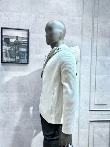 JOSEPH ABBOUD MOUNTAIN 二澤 コーディネート画像