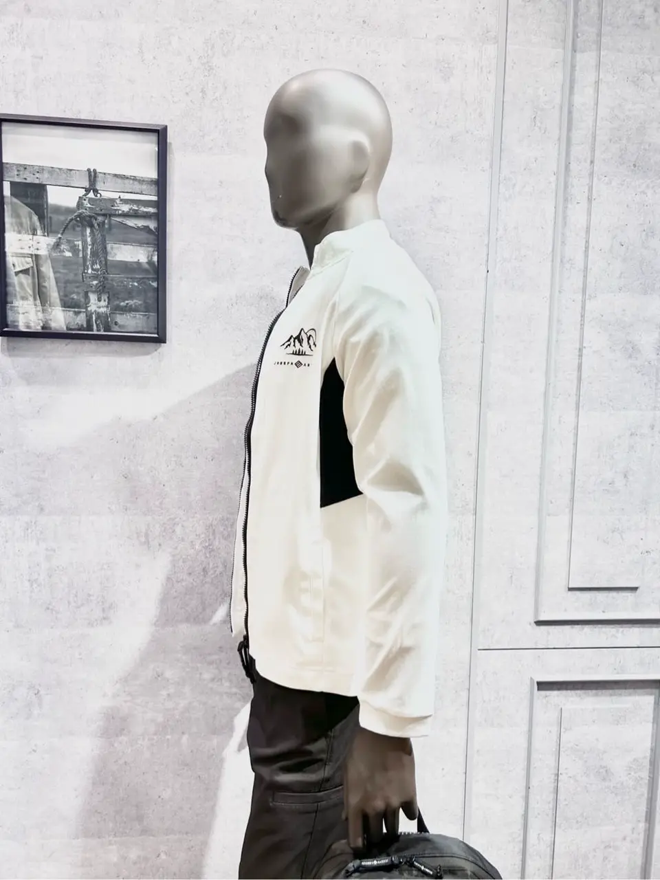 JOSEPH ABBOUD MOUNTAIN 二澤 コーディネート画像