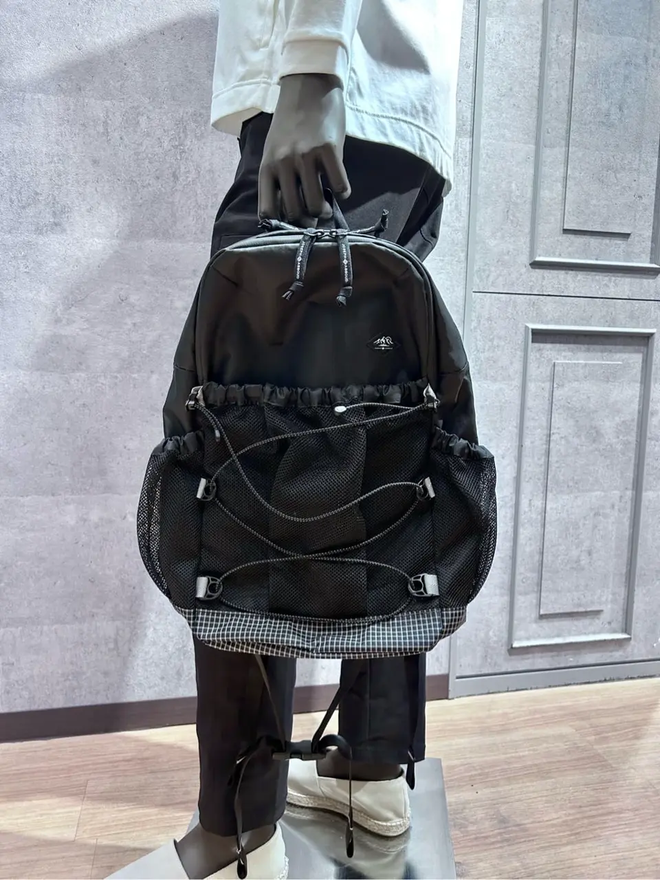 JOSEPH ABBOUD MOUNTAIN 二澤 コーディネート画像