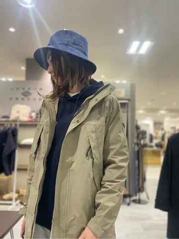 JOSEPH ABBOUD MOUNTAIN たかい　かおり コーディネート画像