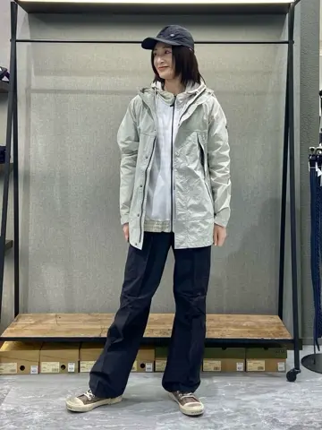 JOSEPH ABBOUD MOUNTAIN たかい　かおり コーディネート画像