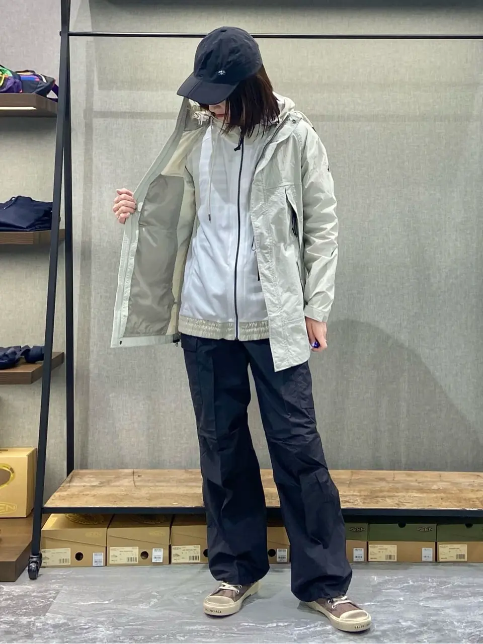 JOSEPH ABBOUD MOUNTAIN たかい　かおり コーディネート画像