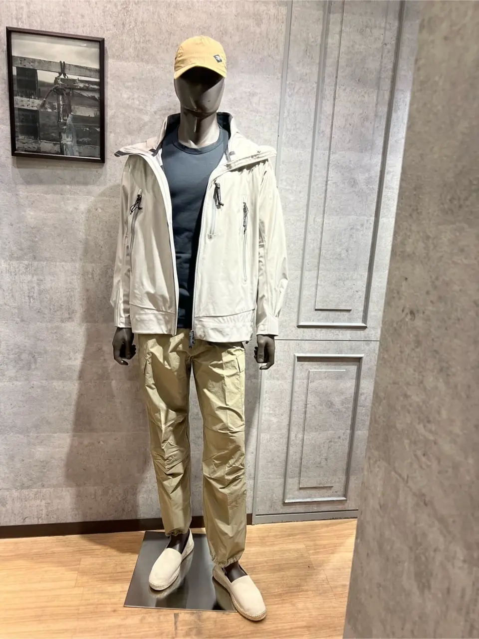 JOSEPH ABBOUD MOUNTAIN 上條 コーディネート画像