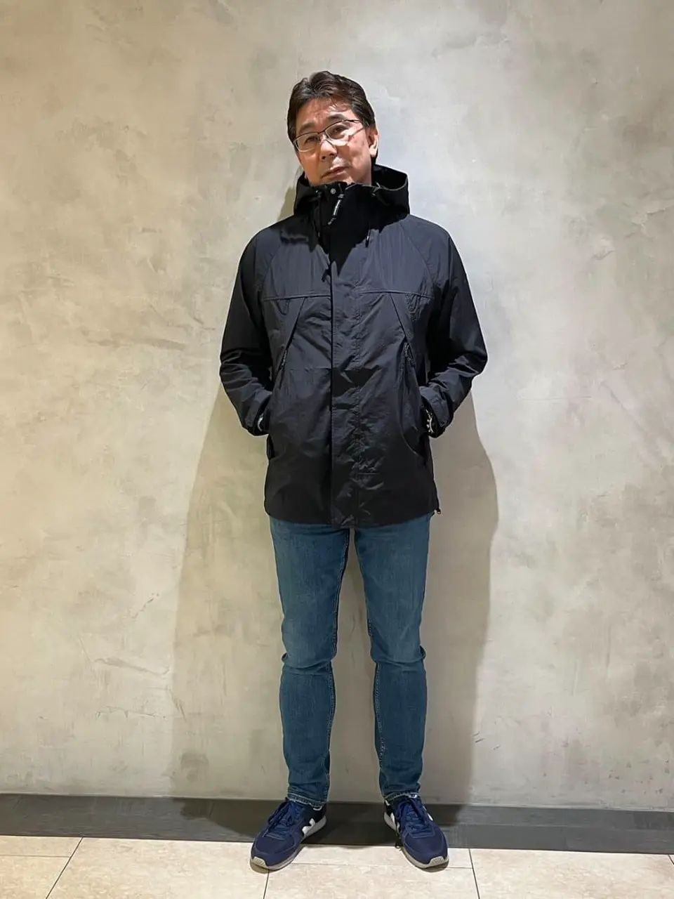 JOSEPH ABBOUD MOUNTAIN 小林 コーディネート画像