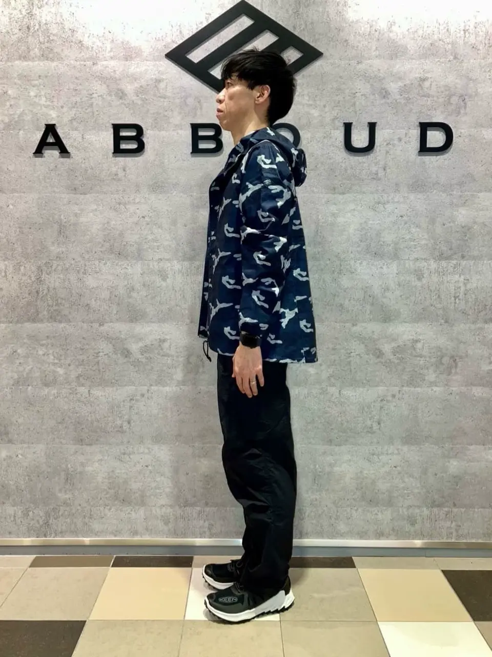 JOSEPH ABBOUD MOUNTAIN 足立 コーディネート画像