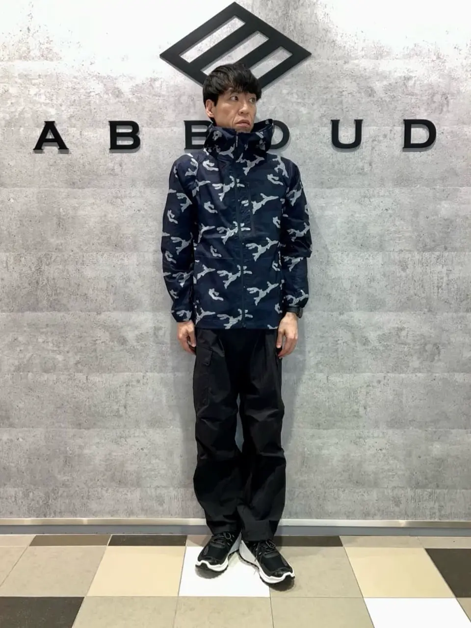 JOSEPH ABBOUD MOUNTAIN 足立 コーディネート画像