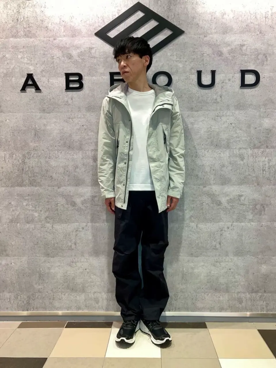 JOSEPH ABBOUD MOUNTAIN 足立 コーディネート画像