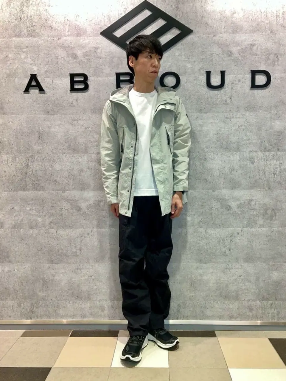 JOSEPH ABBOUD MOUNTAIN 足立 コーディネート画像